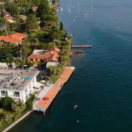 Direttamente Al Lago Apartments 马罗内 外观 照片