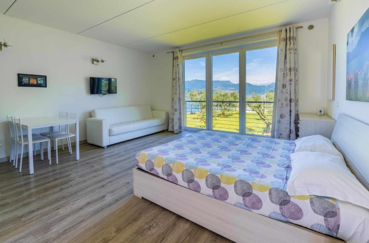 Direttamente Al Lago Apartments 马罗内 外观 照片
